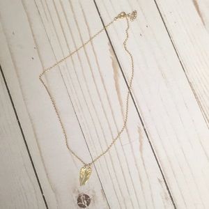 New! Pretty Gold Angel Wings Necklace